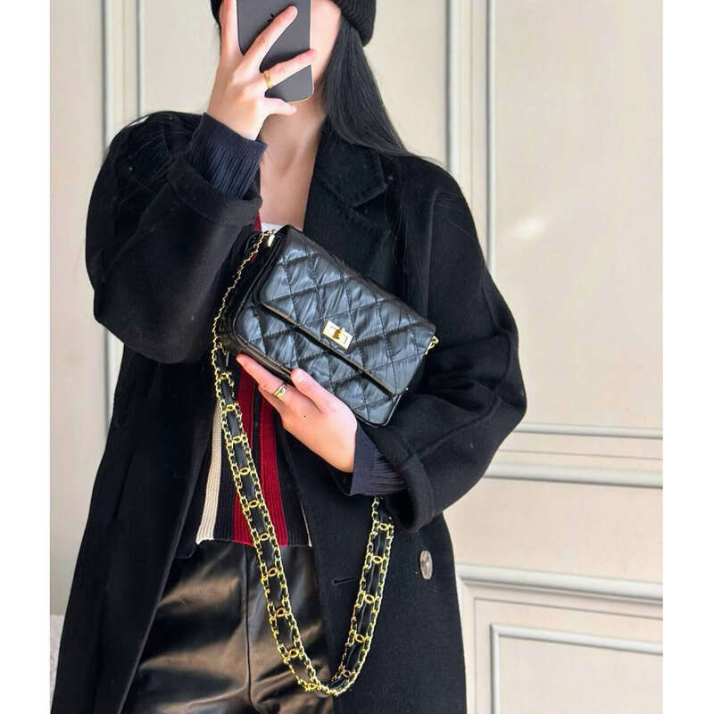 Niche High-End Diamond Grid Chain Crossbody Square For Women 2025 New Fragrant Style Leather Small Shoulder Bag
