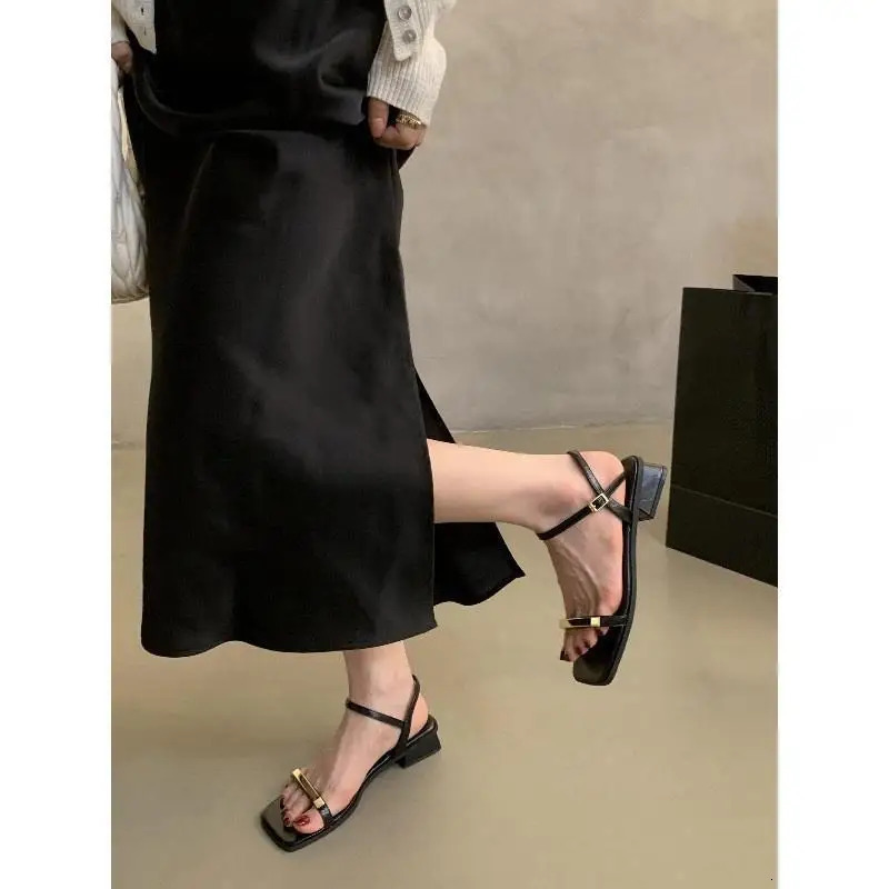 Summer Retro Sandals Ladies Open Toe Comfortable Shoes Womens Thick Bottom Beach One-strip Flat Slippers 250228