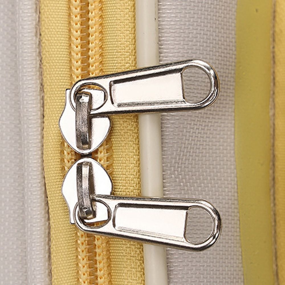 Portable Cat Bag Foldable Breathable Pet Carrier Backpack with Window Large Space Space Capsule Pet Bag