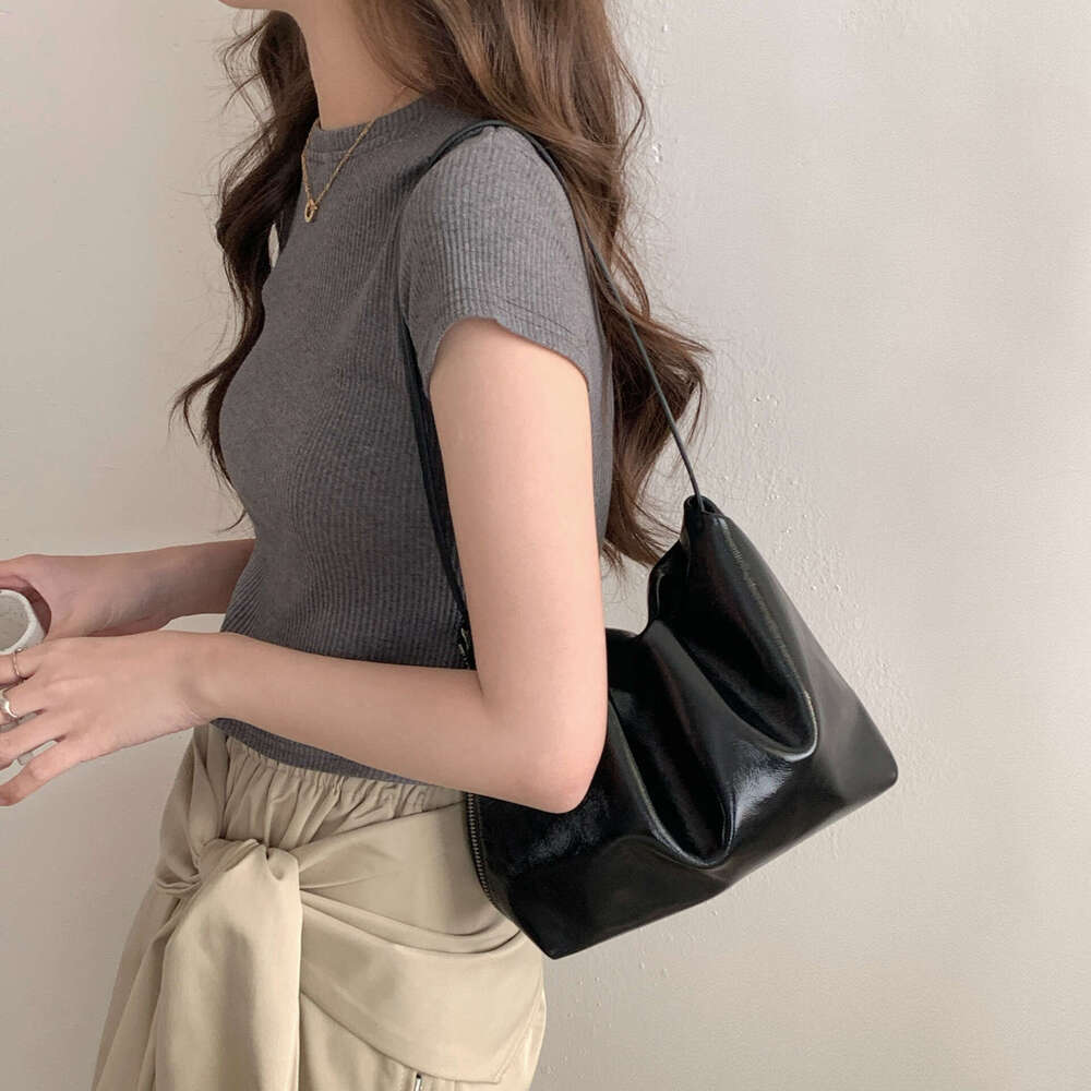 Texture Niche Pleated Cowhide Shoulder Tote 2025 New Crossbody Versatile Minimalist Style Leather Women's Bag
