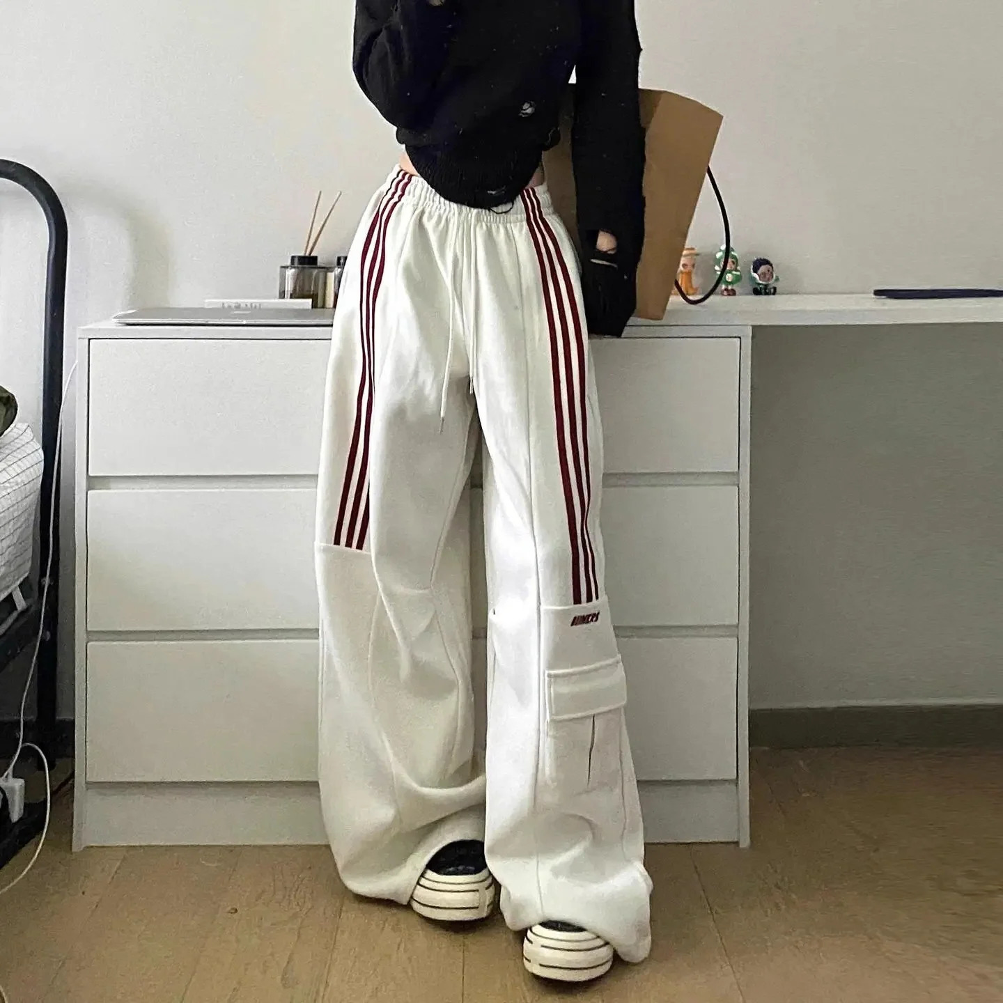 In Womens Sweatpants Casual Matching Wide Leg Pant Chic Sportswear Loose Cargo Pants Drawstring Joggers Baggy Streetwear 250304