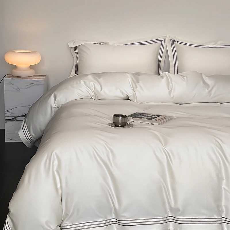Luxury 1000TC Egyptian Cotton Solid Color Hotel Style Embroidery Bedding Set Duvet cover Set Flat/Fitted Bed Sheet PillowcasesT250304