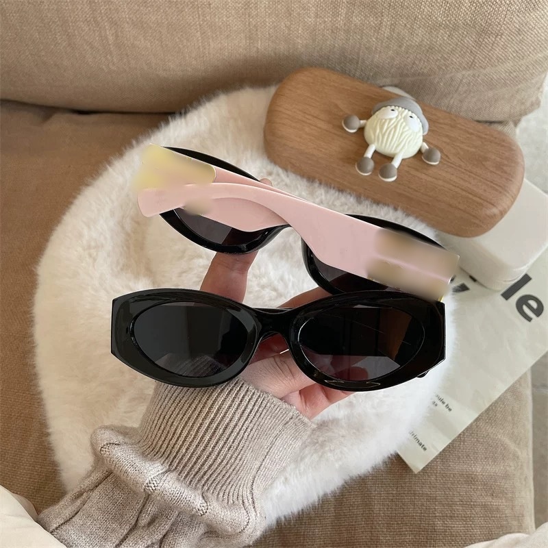 Children letter sunglasses Fashion girls cat eye frame sunglass goggles kids UV 400 Protective eyewear boys beach holiday sunblock S3187 Z260305