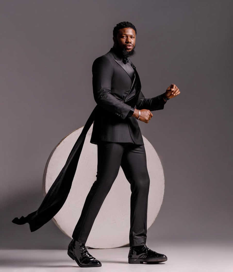 Black Men Wedding Tuxedos With Cloak Customized Double Breasted Business Groom Pants Suits Fashion Show Wear 2 Pieces