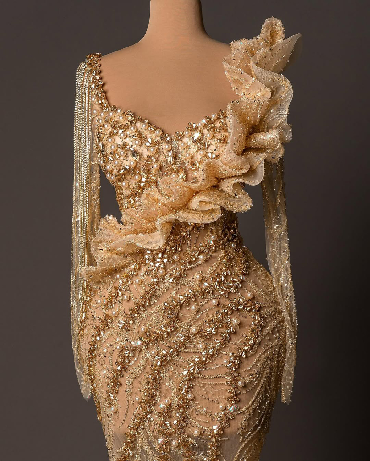 Exquisite Evening Dresses Crystal Pearls Mermaid Prom Gowns Rhinestone Tassel Long Sleeves Customized Sweep Train Formal Occasion Party Dress Vestidos