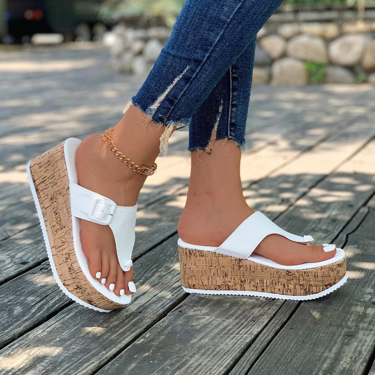 Toe Sandal Clip 2025 Large Summer Casual Thick Bottom Drag Women's Solid Color Cool New Style ddmykukumalu