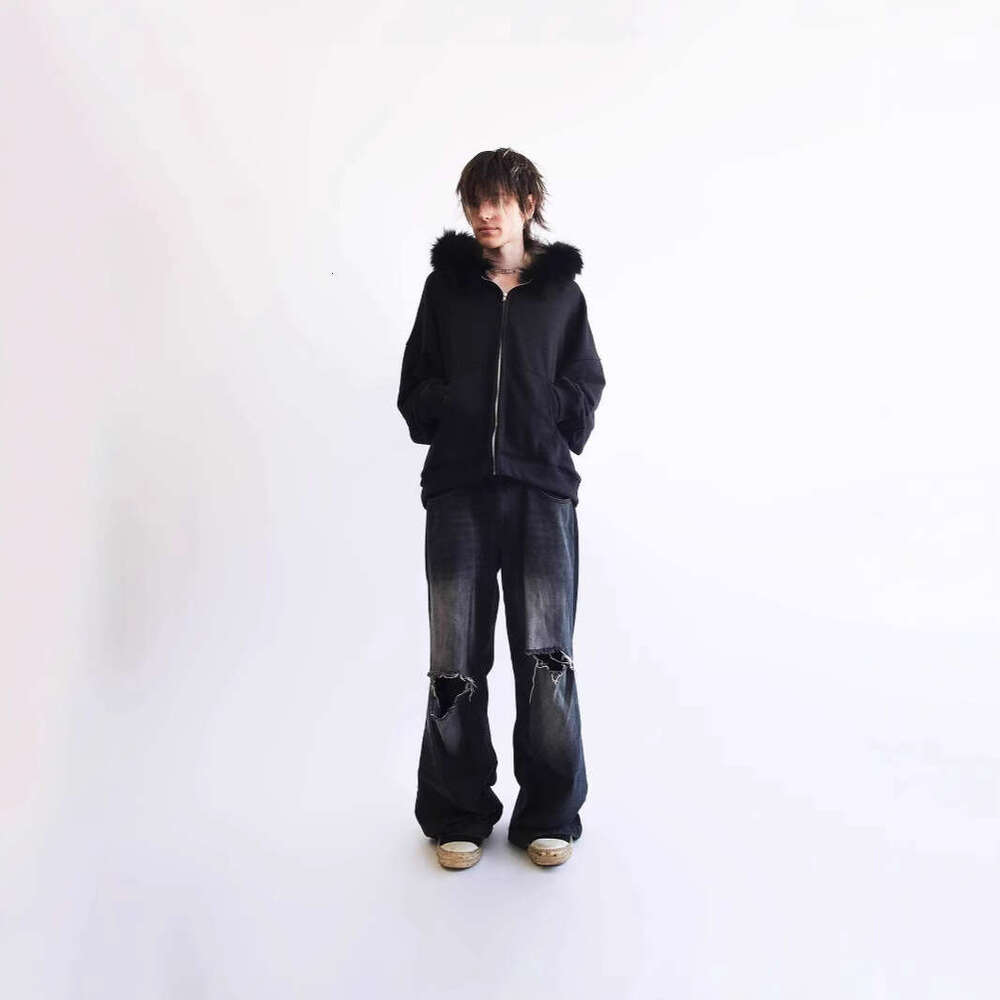 Sweatshirt fashion trend loose cool with fur and fleece winter outdoor skiing jacket