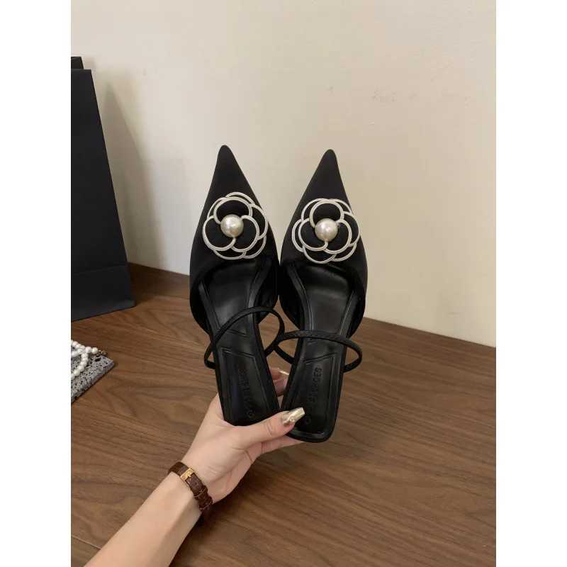 Flower Low Shoes Wan 2024 Pointed Toe Slippers H Pantofle Luxury Slides High New Thin Designer Floral Re Rubber Fabric P Y250306