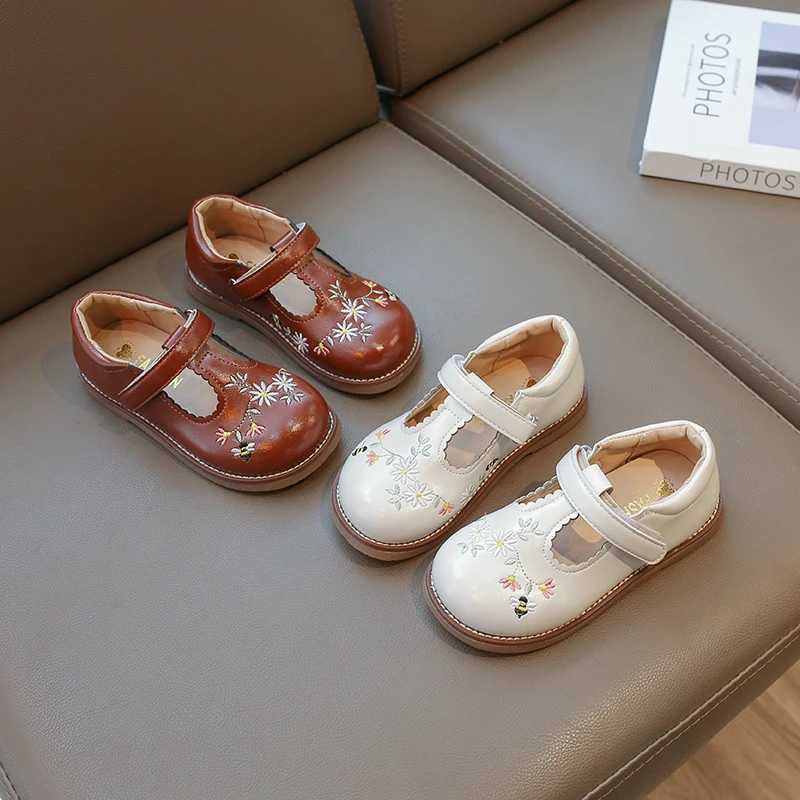 Children Leather Shoes Flower Embroidered T-strap Autumn Girls Mary Janes Brown Beige Retro Style 21-30 Toddler Kids Flat ShoesT250306