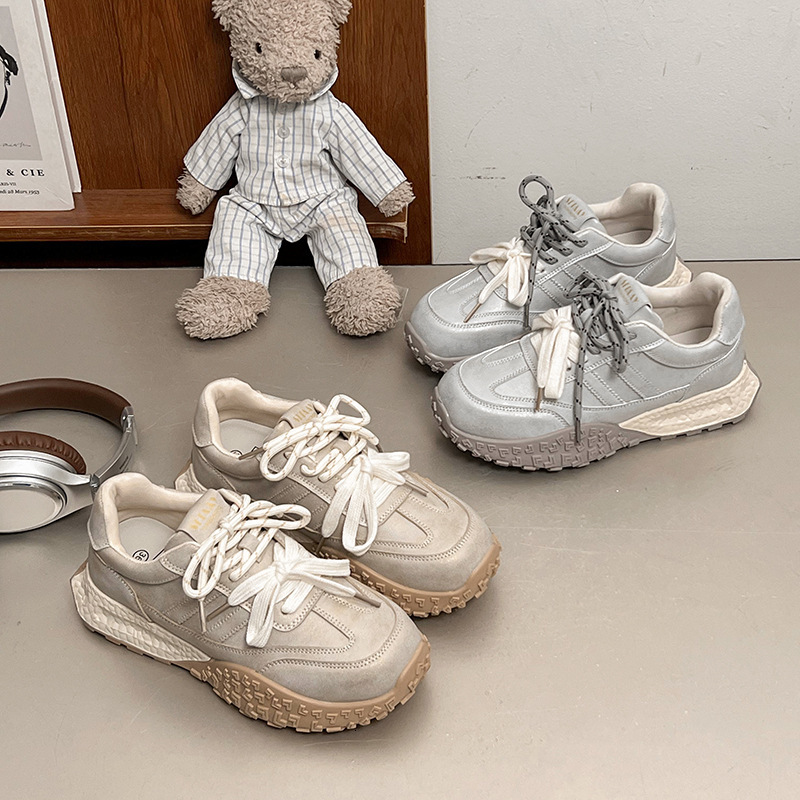 Inner height increase German training for women 2025 Spring and Autumn new item, small Forrest Gump , student casual board , dad , women's