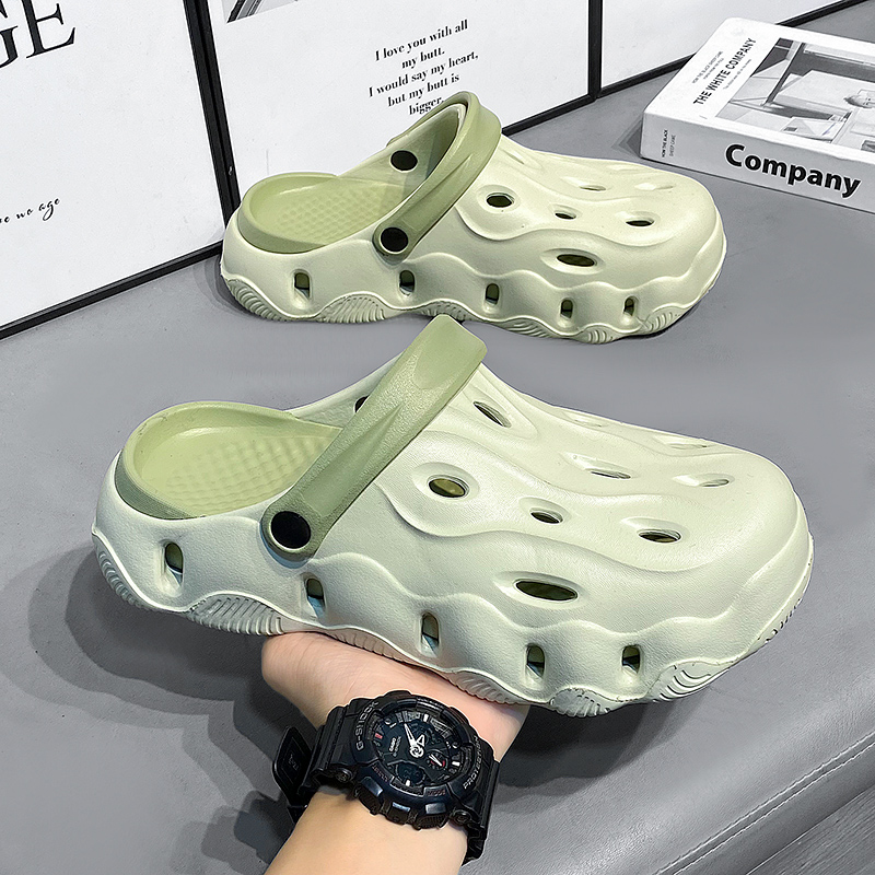 Free of Shipping New women Outdoor Slippers Lightweight Comfortable Sandals for Leisure Beach Shoes 38-45