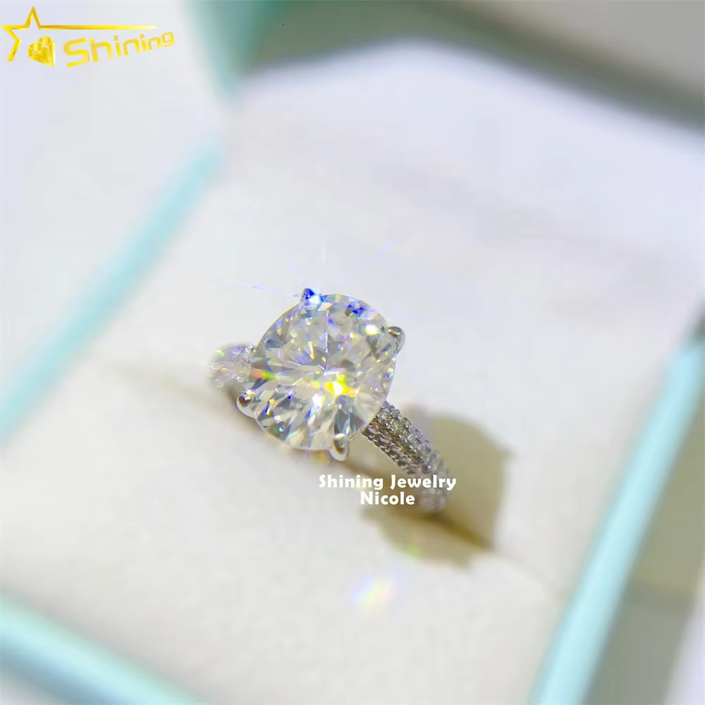 Luxury Women Side Stones Prong Setting Moissanite 5ct Oval 9*11mm 925 Silver Engagement Ring