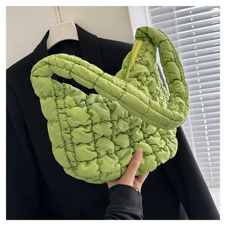 New Spring/Summer With Cloudy Folded Big Bags For Women's Leisure Personality, Lightweight, Large Capacity Dumpling Crossbody Bags, Commuting