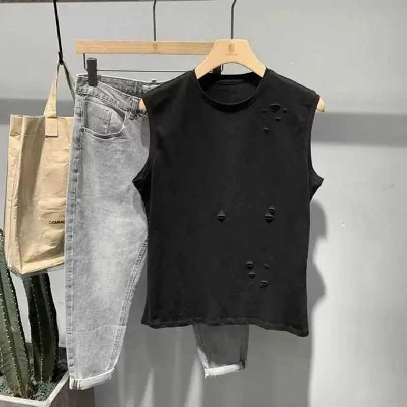 100% Cotton Shrug Sleeveless Ripped Hole Men Tank Top Korean High Street Fashion Trend 2xl Oversized T Shirt Hip Hop StreetwearT250318