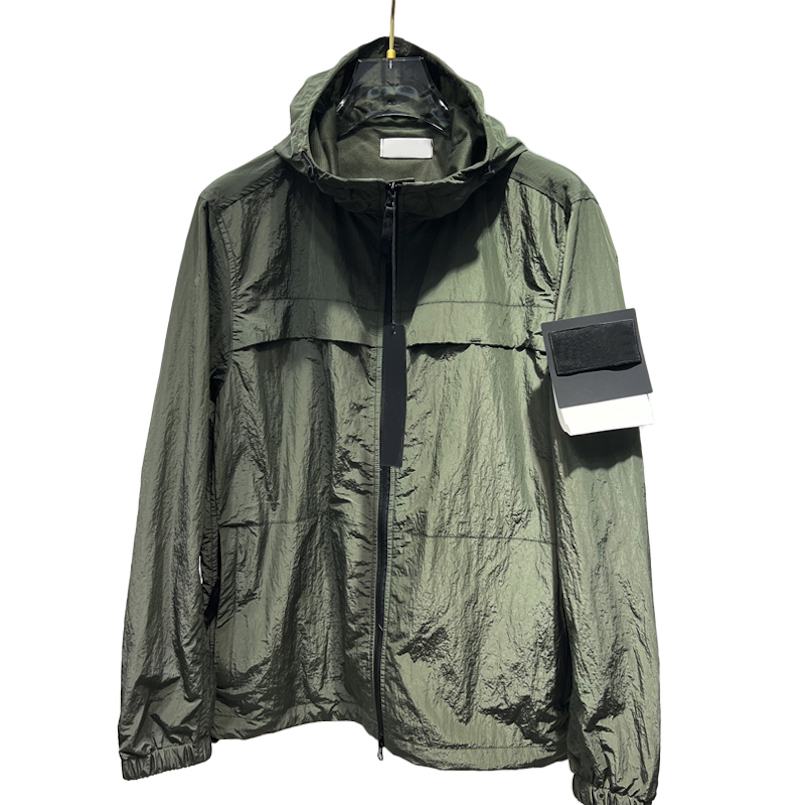 Men's Jacket 21SS 40727 Fashion New Soft Light Shell Hooded Jacket Couples Sports And Leisure Jackets