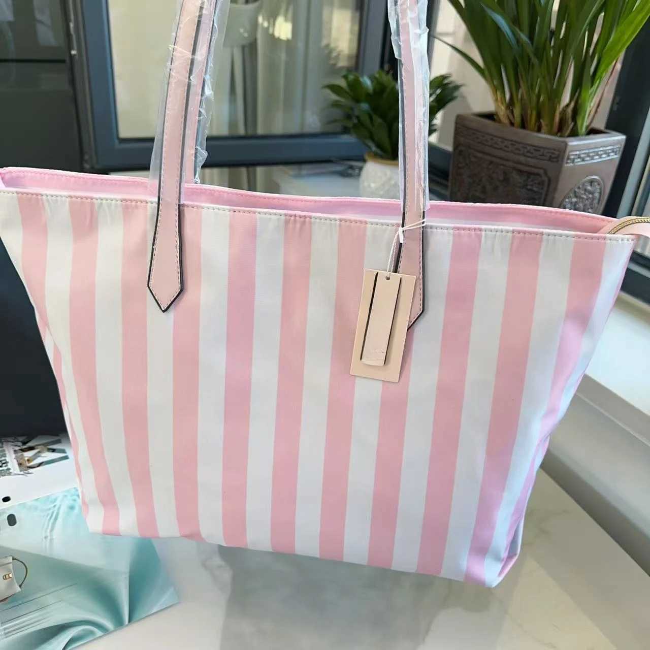New Fashion Womens Handbag Ladies Shoulder Bags Casual Large Capacity Beach Handbag Shopping Bag Y250306