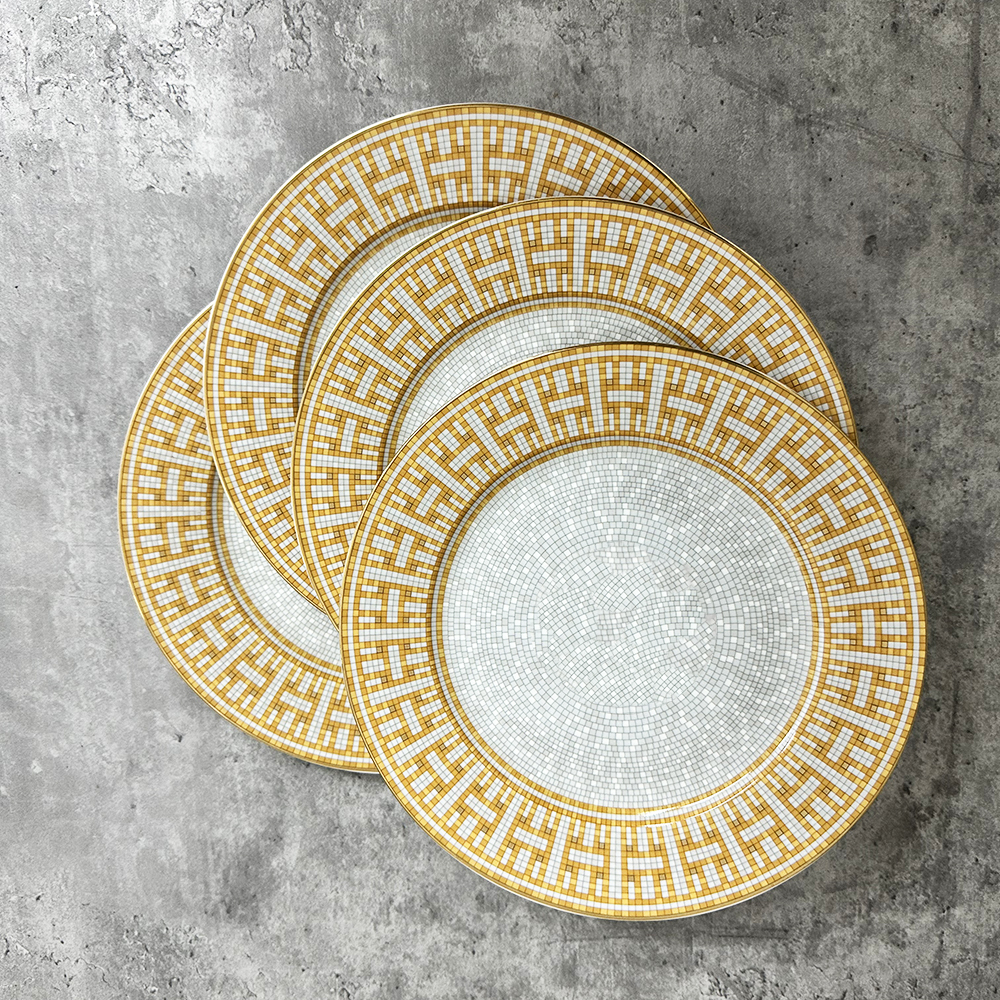 4 Pcs 8 Inch Creative Plates Gold Design Ceramics Wall Hanging Living Room Decorative Background Plate Nordic Style