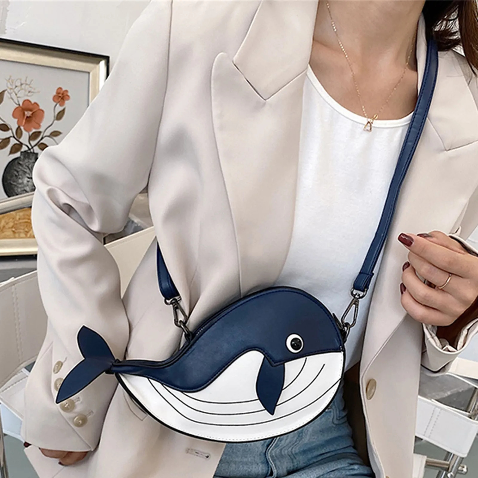 Ship from U.S. Cute Whale shaped Girl Messenger Bag Cartoon Fashion PU Leather Shoulder Bag Womens Shopping Party Ten Font Handbag 250305FBB