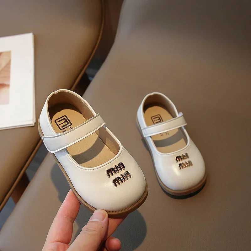 Fashion Children Round Toe Metal Leather Shoes Princess Cute Kids Non-slip Comfortable Kindergarten Baby Girl Daily Casual ShoesT250306