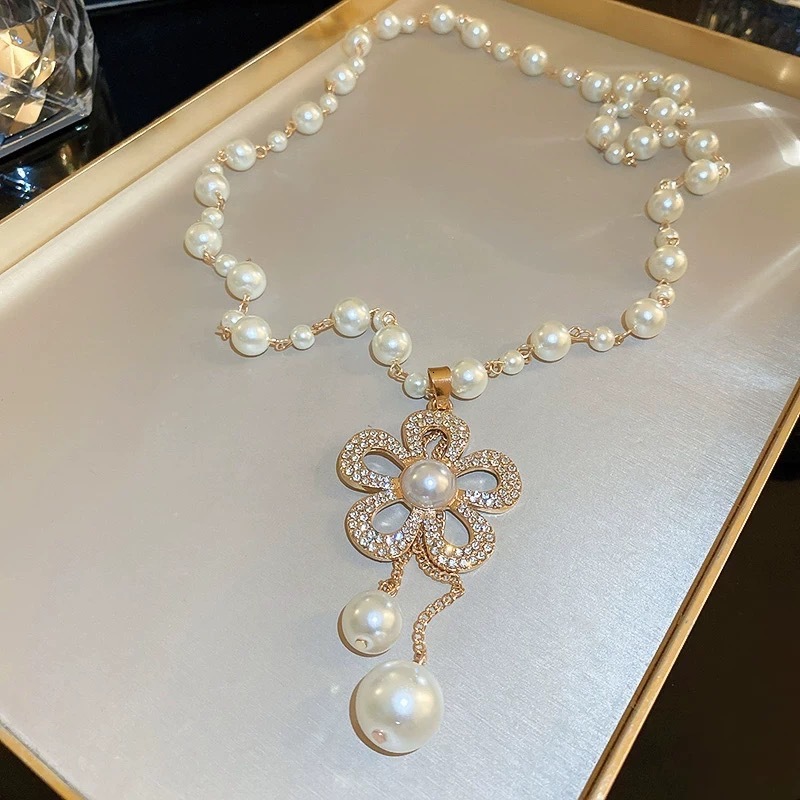 Long Pearl Necklace Female Korean Fashion Crystal Fringe Pendant Autumn And Winter Jewelry