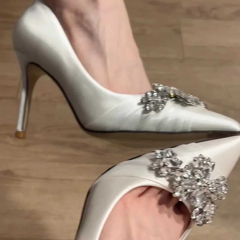2025 Wedding Crystal Bridal shoes Champagne Satin dress Bridesmaid Shoes White High H Stilettos Y250306