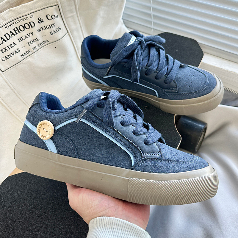 2025 designer Live streaming hot mint green men's casual board shoes, unisex couple shoes, spring new leather men's shoes