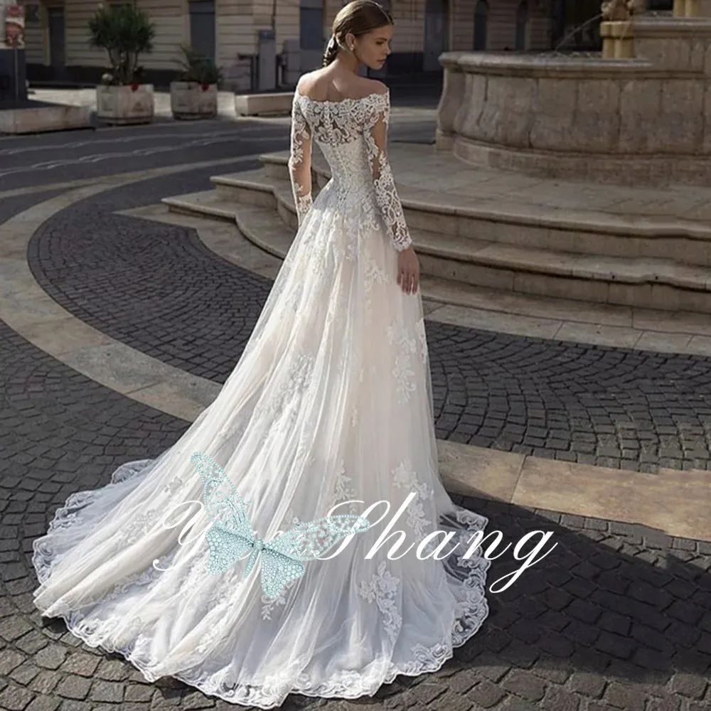 Luxury Lace Off The Shoulder White Wedding Dress Long Sleeves Bridal Gowns Boat Neck A-Line Button Appliques Bride Gown Tulle Sweep Train