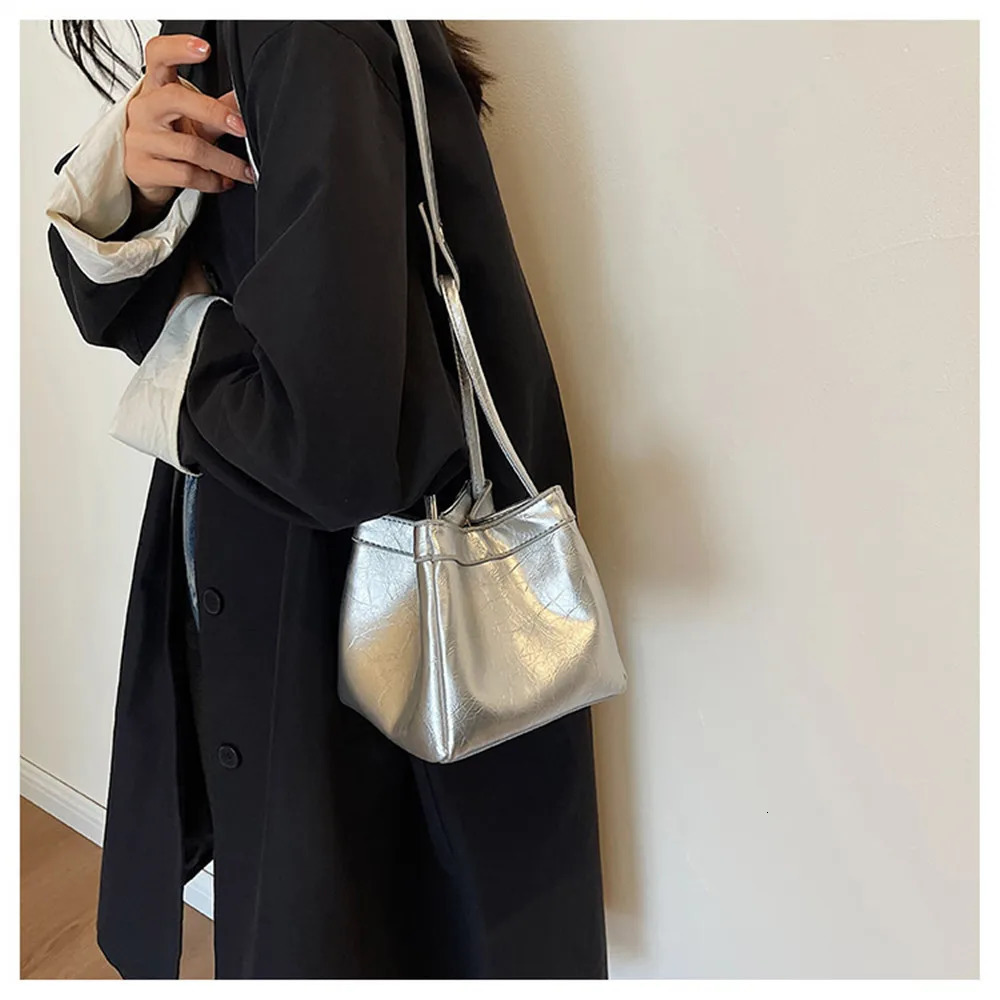 Advanced Silver Crossbody Bags For Women Fashion Handbags Leather Shoulder Bag Tote Bag 250306