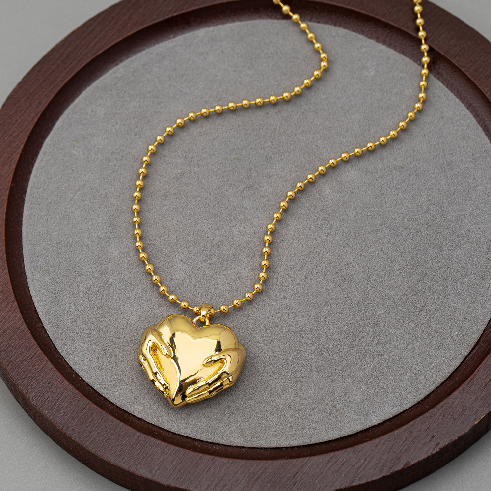 French Retro Little Fragrant Love Pendant Simple Everything With Simple Temperament Fold With Personality Necklace Women's Jewelry