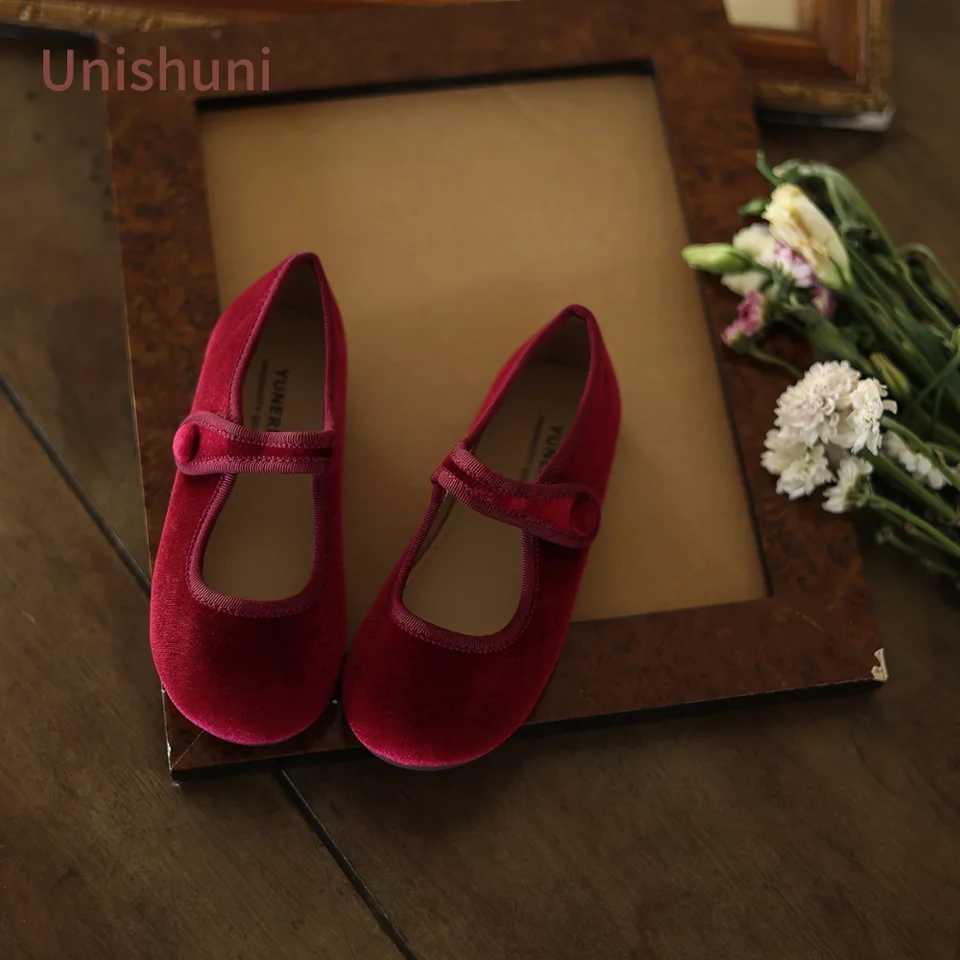 Unishuni Vintage Velvet Mary Jane Shoes for Girls Princess Casual Flats Children Round Toe Retro Red Green Flats Kids Dress ShoeT250306