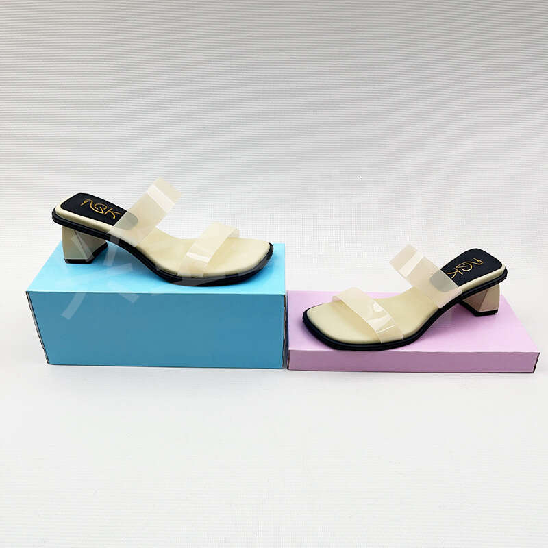 Slippers Fashion 2025 New Coarse Heel Sandals Fashionable, Atmospheric, Age Reducing, Minimally Versatile, Fairy Style