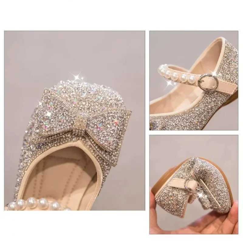 Summer Kid Flat Shoes 2025 Girls Princess Soft Sole Ballet Dance Shoes Water Diamond Small Leather Mary Jane ShoesT250306