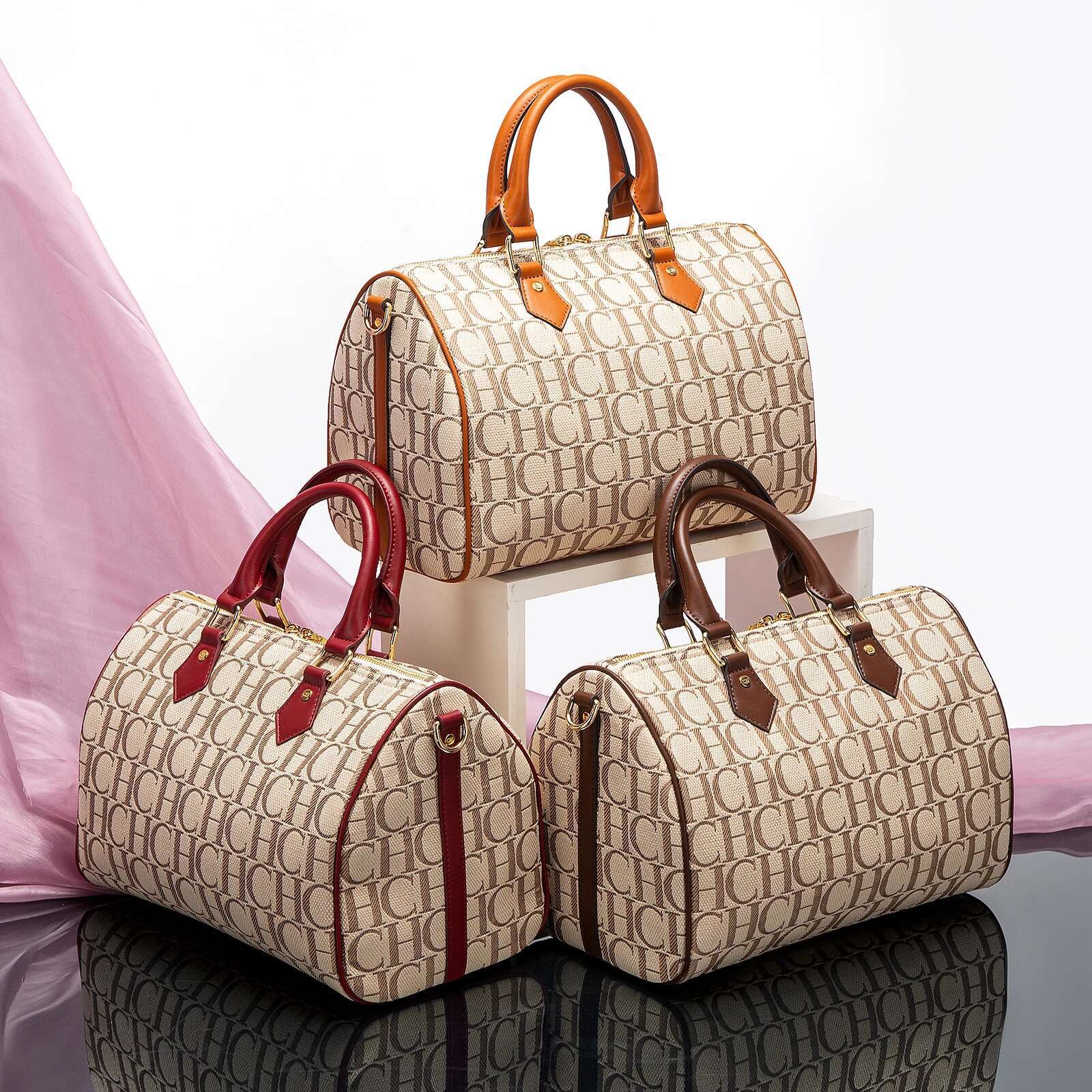 CHCH Women's Pillow Autumn/Winter New Collection Letter Handbag Brown Boston Bag