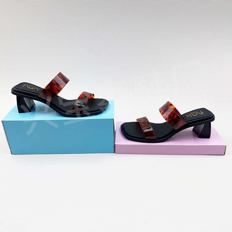 Slippers Fashion 2025 New Coarse Heel Sandals Fashionable, Atmospheric, Age Reducing, Minimally Versatile, Fairy Style