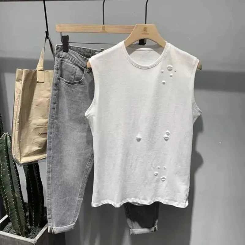 100% Cotton Shrug Sleeveless Ripped Hole Men Tank Top Korean High Street Fashion Trend 2xl Oversized T Shirt Hip Hop StreetwearT250318