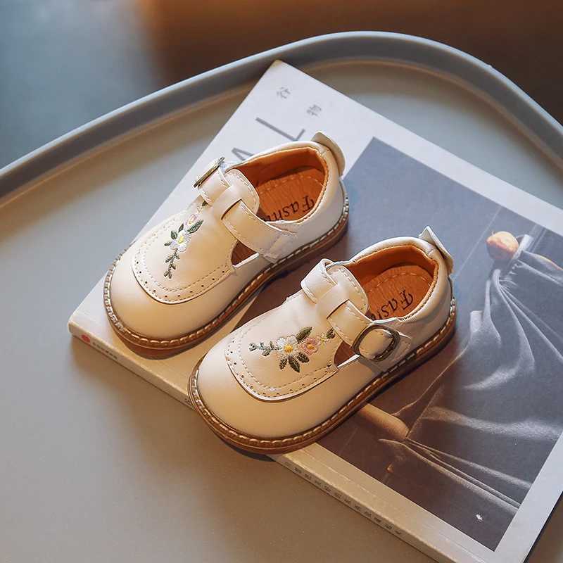 Baby Girl Mary Janes Embroidery Flower Beige Khaki Toddler Children Autumn Shoes Vintage Cover Toe Comfortable 22-31 Kids ShoesT250306