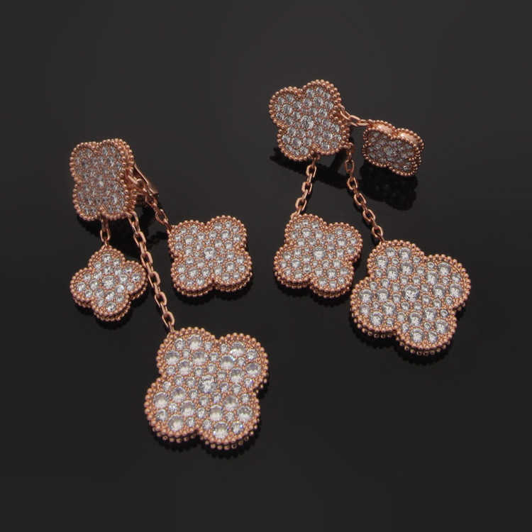 Dangle Chandelier Asian Gold Jewelry 4 Four Leaf Flower Full Diamond Ear Clap Earrings H250306