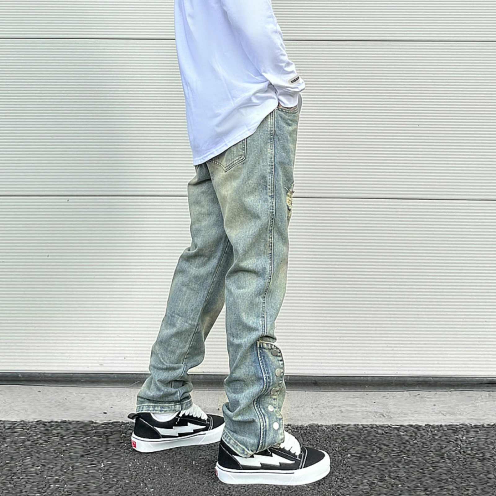 Streetwear Mens Blue Washed Jeans Relaxing Fit Side Zipper Buckle Cone Distressed Hole Denim Retro 250306wtt
