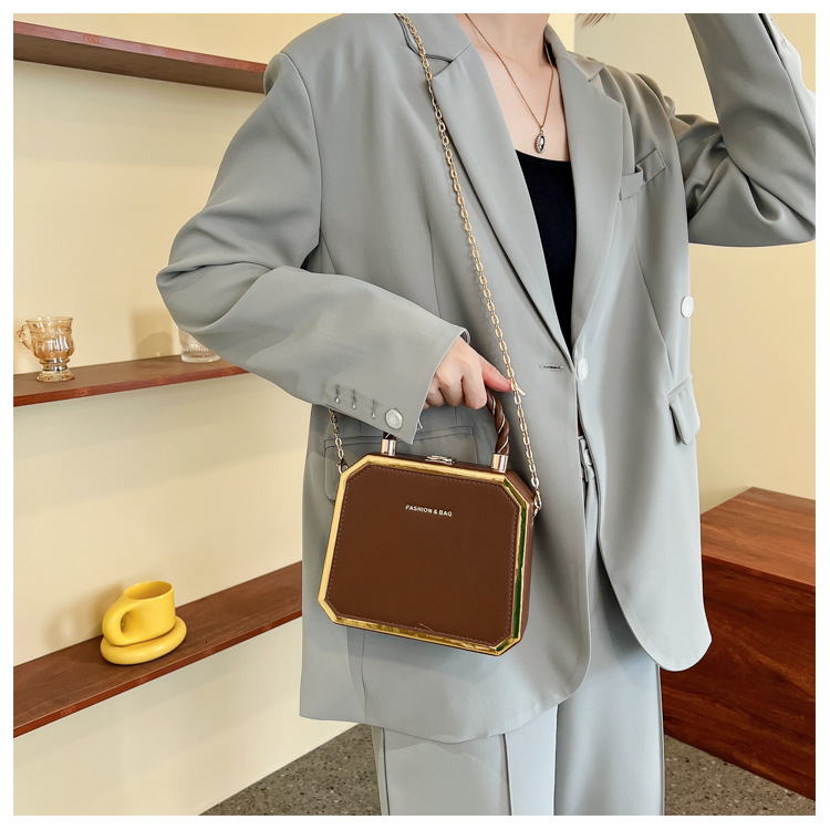 Box Niche Design Fashionable Women's 2023 New Chain Handbag Versatile Shoulder Bag