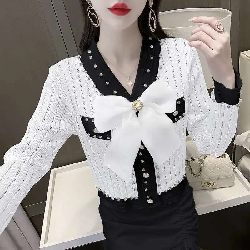 Xiaoxiangfeng Heavy Industry Nail Dia V-Neck Mesh Bow Top Women's And Fashionable Knitted Sweater