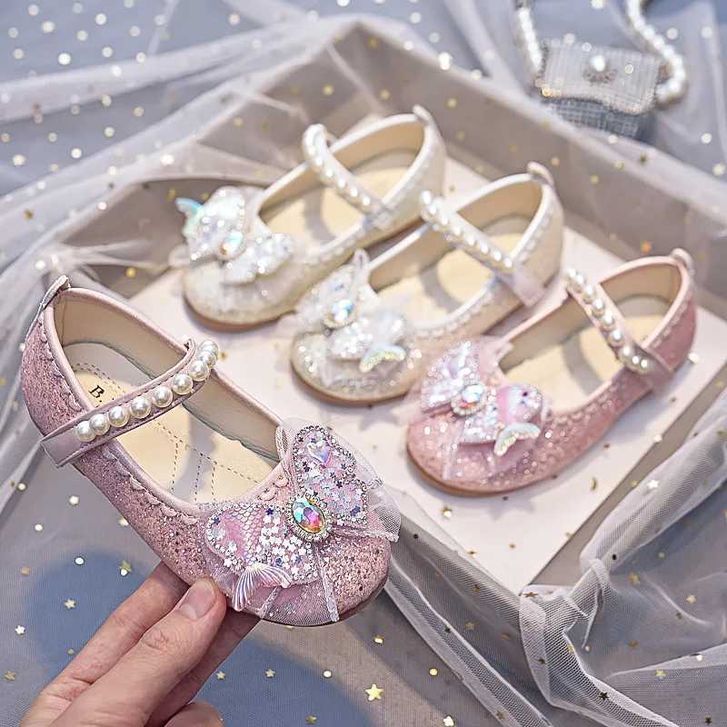 2024 Girls Princess Leather Shoes Elegant Luxury Childrens Flats Fashion Rhinestone Pearl Kids Ballet Wedding Mary Jane ShoesT250306