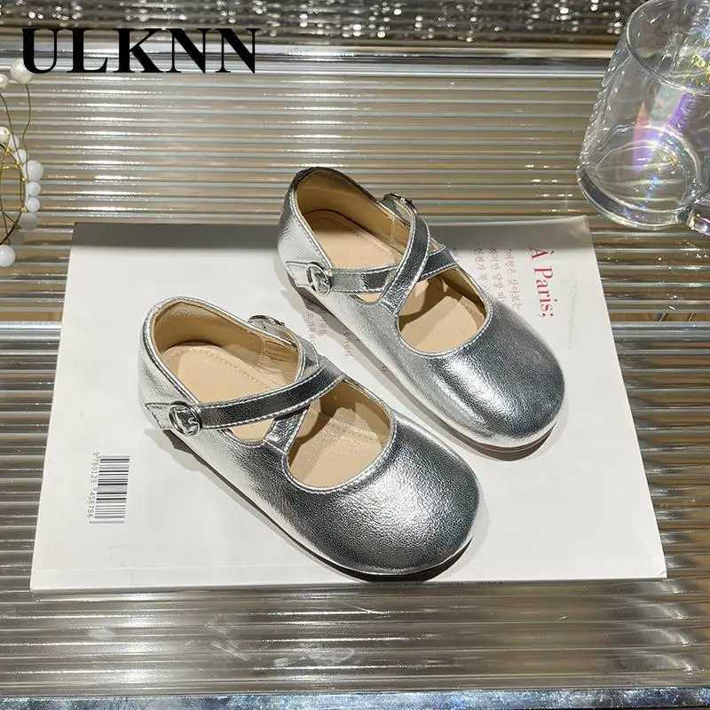 Girls Silver Leather Shoes Students New Ballet Shoes Childrens Princess Comfortable Performance Pink Flats Baby Bean ShoeT250306