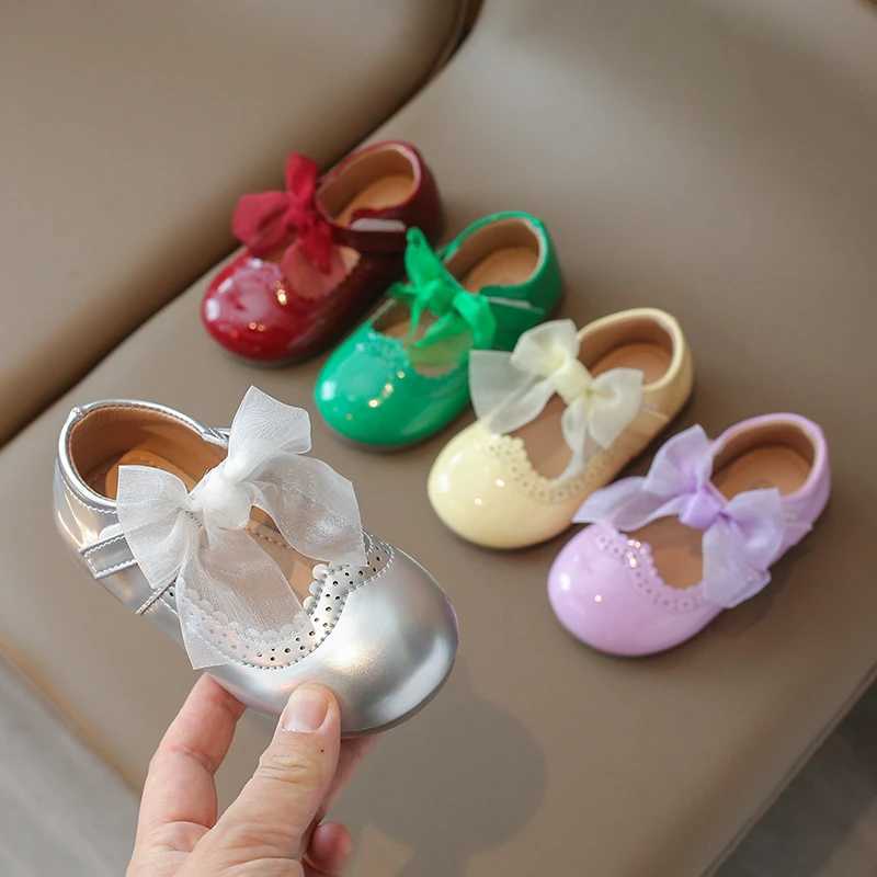 Unishuni 1-8Y Girls Flat Shoes Princess Mary Janes Child Patent Leather Infant Toddler Bowtie Shoes Kids Soft Sole Ballet ShoeT250306