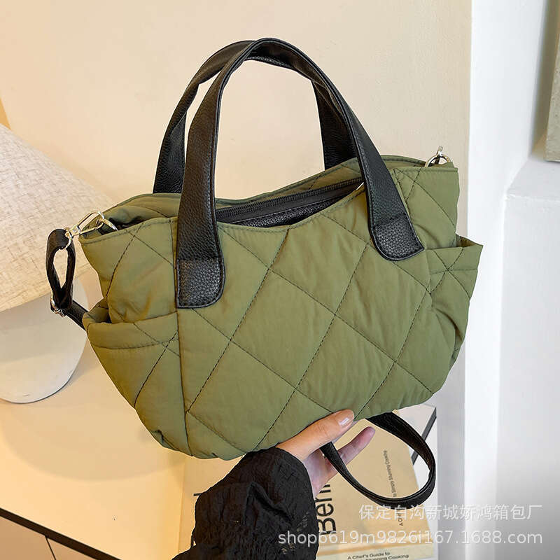 Autumn And Winter Cotton Clothing Handbag, Women's Simple Nylon Soft Tote Bag, High-End Diamond Grid Single Shoulder Crossbody Bag