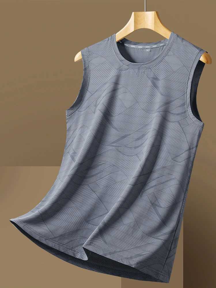 2025 New Plus Size Ice Silk Classic Tank Tops Men Sleeveless Shirt Black Blue Tees All-Match Quick-Drying T-Shirt 8xl 7xl 6xlT250318