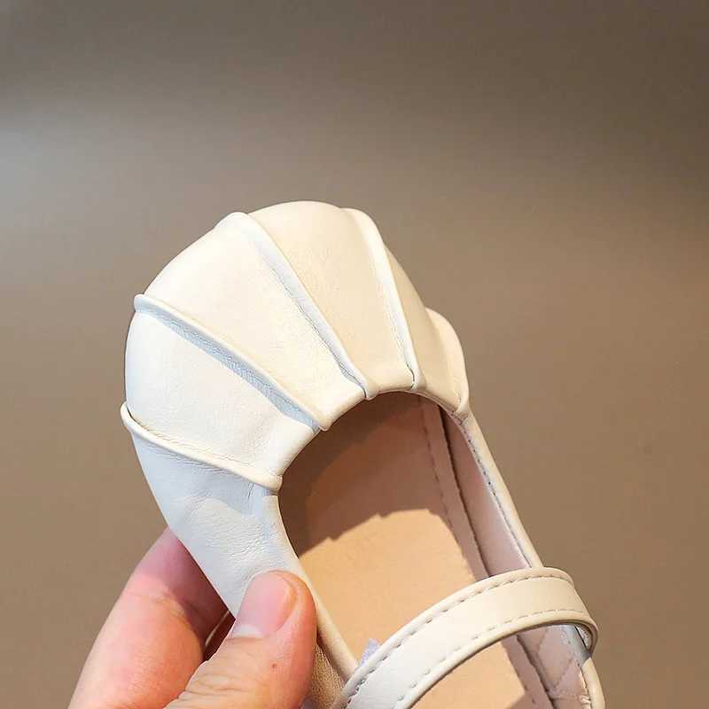 New Fashion Lace Pleated Little Fashionable Shallow Mouth Single Flats Baby Casual Loafer Girls Leather ShoesT250306