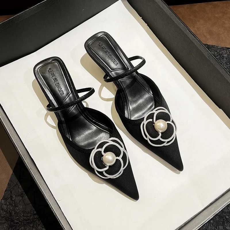 Low Slippers Soft Flat Shoes Fem Slippers Wen Beige Heeled Sandals Slides Pointed Toe Flower String Bead Med Fi Cfort Y250306