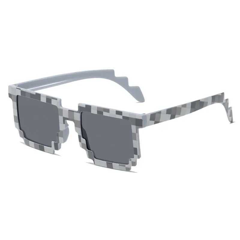 New fashion Sun Glasses Hot Sale Sunglasses Creeper Glasses Novelty Mosaic Funny Goggles Boys Girls Pixel EyewearXJ250306
