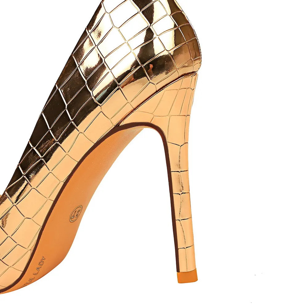 Retro Metal Stone Pattern Shallow Shoes Patent Leather Pointed Toe 10cm High Heels Female Party Office Pumps Black Gold 250306