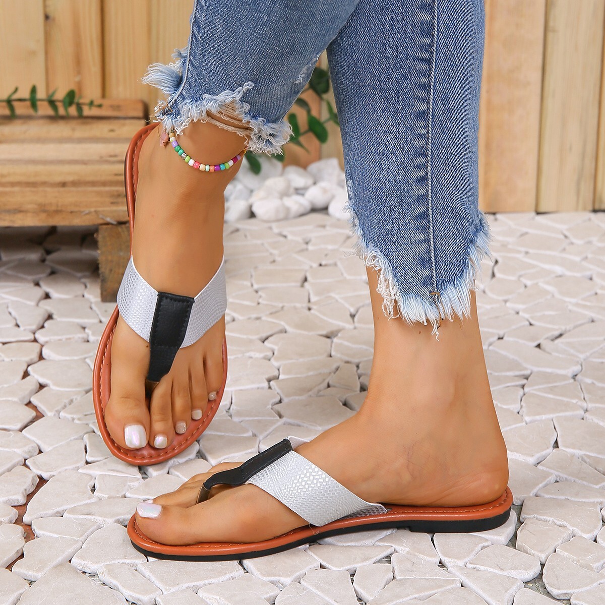 Beach 2025 new toe clip cool breeze summer casual drag sandals flat bottomed plus size women ddmykukumalu